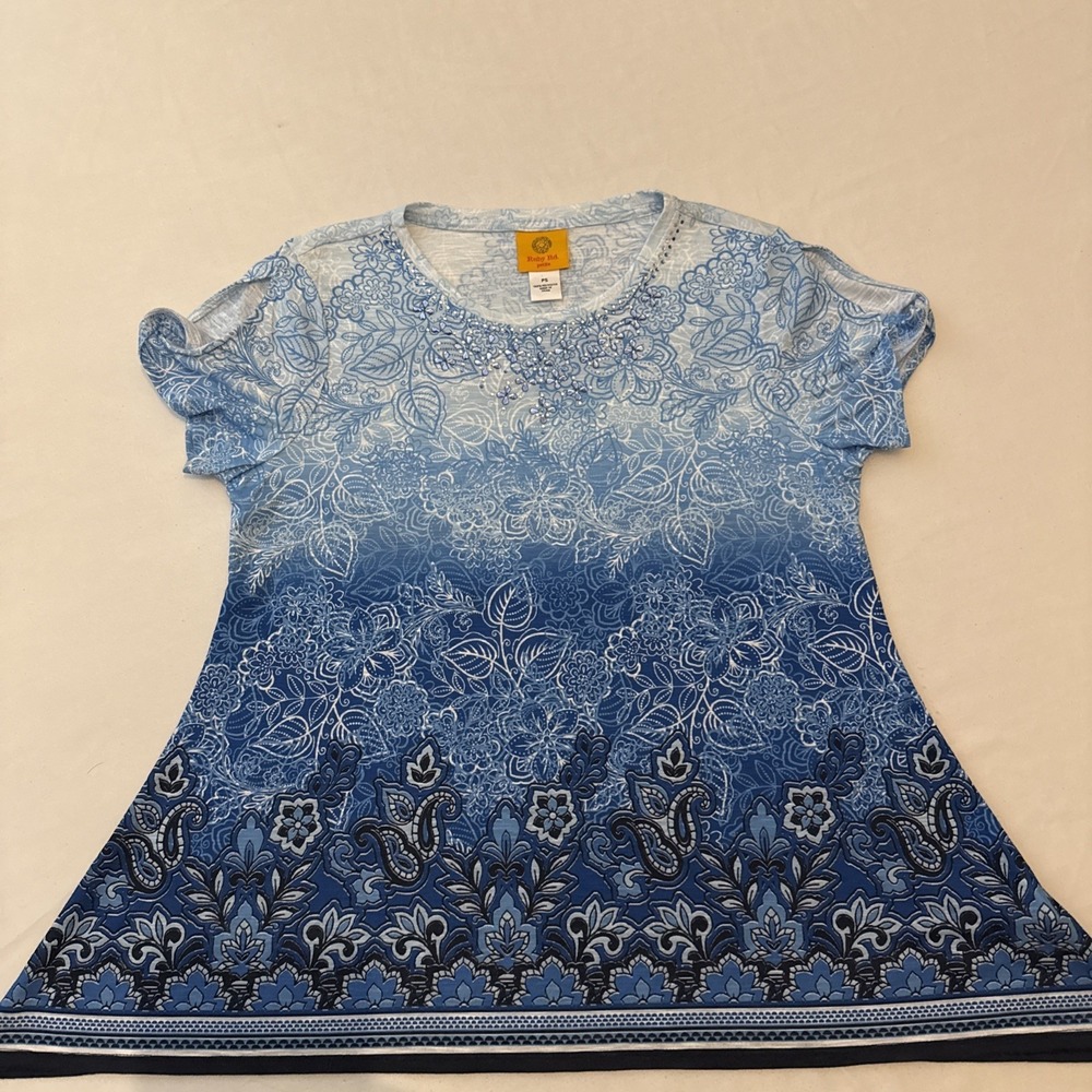 Ruby Rd Petite Women PS Blue Ombre Floral Paisley Rhinestone Sharkbite Blouse